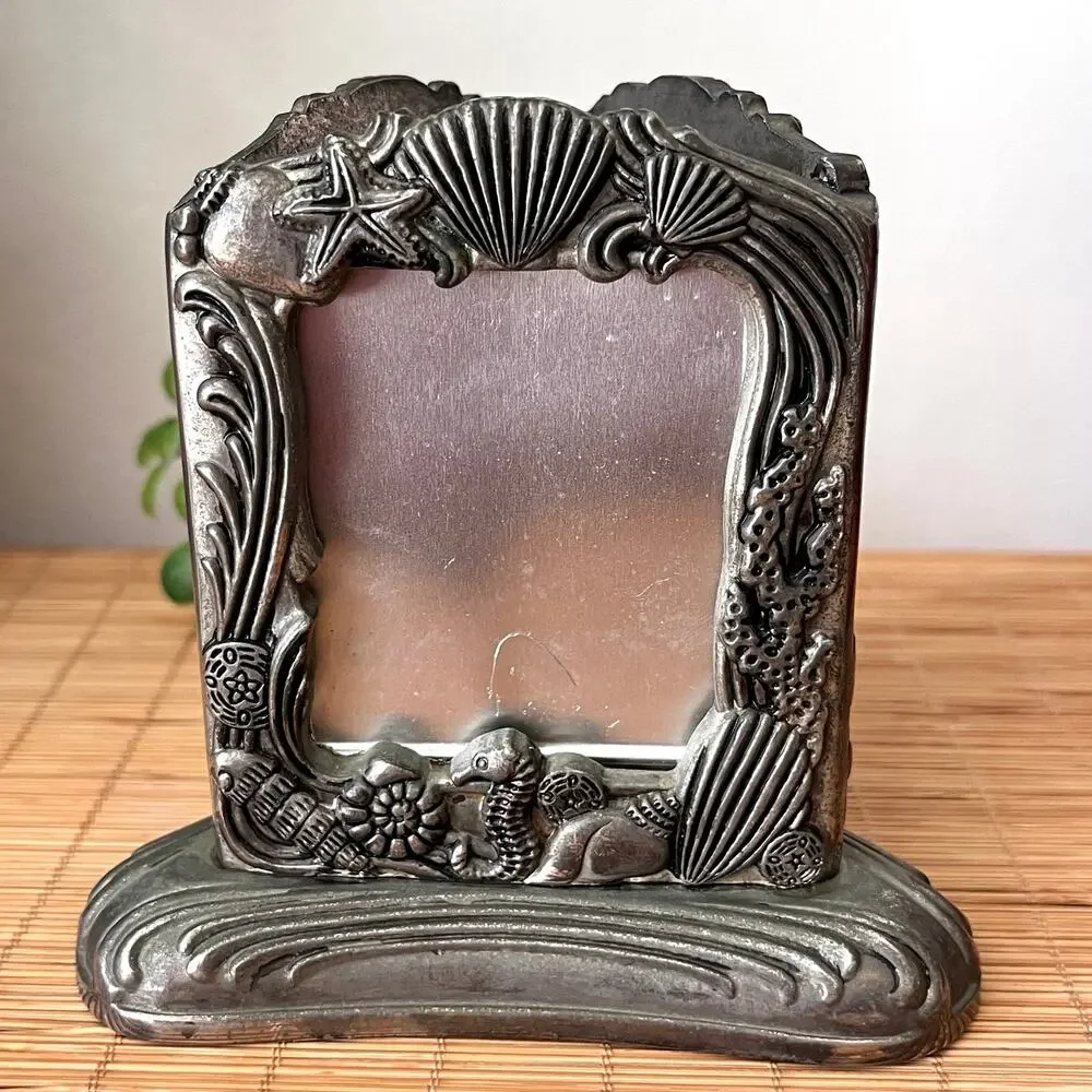 Ornate Godinger Silverplate Costal Seashell 3-Sided Tabletop Photo Frame Beach